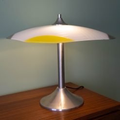 Vintage tafellamp met glazen schaal
