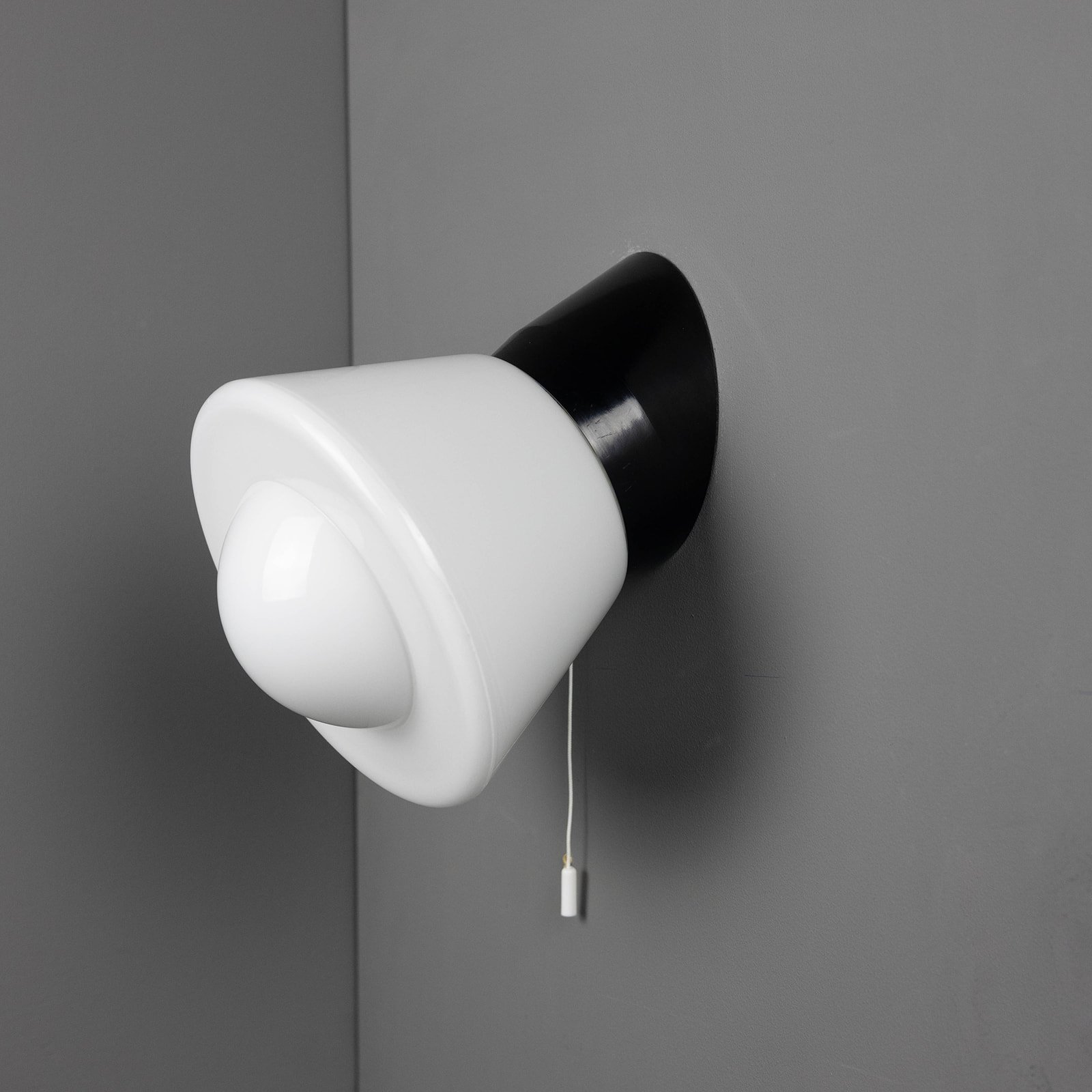 Thabur Wandlamp met trekkoord Komeet