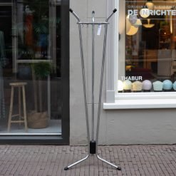 Vintage staande industriële kapstok 3 poot